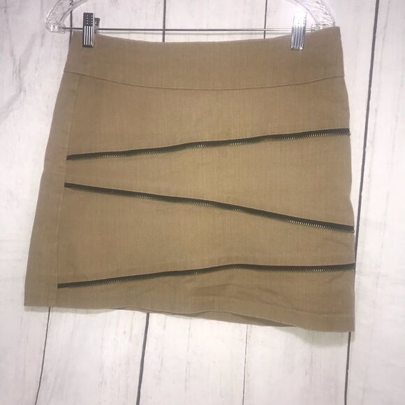 213 Zipper Skirt| Tan| Size: Large - Picture 2 of 10